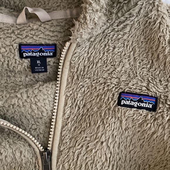 Patagonia Girls XL Los Gatos Tan Hooded Sweater - Picture 2 of 4